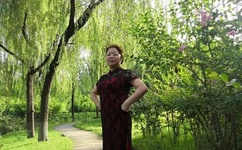 主动打开腿惩罚调教